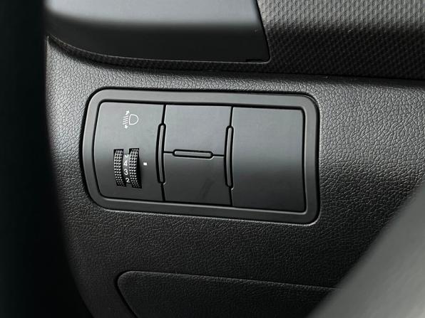 Hyundai Solaris I Рестайлинг с пробегом 2015 года, цена 892 300 рублей, 174166 км, седан, Автокод Объявления