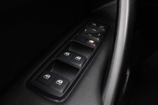 Lada (ВАЗ) Vesta I Рестайлинг (NG) с пробегом 2024 года, цена 1 349 000 рублей, 34470 км, седан, Автокод Объявления