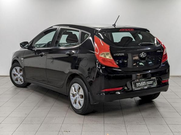 Hyundai Solaris I Рестайлинг с пробегом 2015 года, цена 1 160 000 рублей, 68850 км, хэтчбек, Автокод Объявления