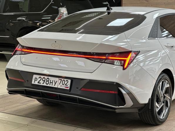 Hyundai Elantra VII (CN7) Рестайлинг с пробегом 2023 года, цена 2 050 000 рублей, 25563 км, седан, Автокод Объявления