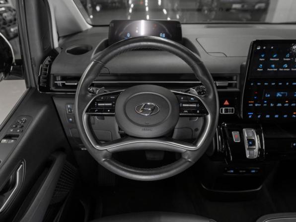 Hyundai Staria I с пробегом 2021 года, цена 5 380 000 рублей, 49261 км, минивэн, Автокод Объявления