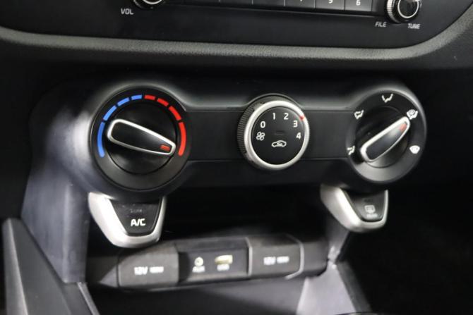 Kia Rio IV с пробегом 2018 года, цена 1 249 990 рублей, 120181 км, седан, Автокод Объявления