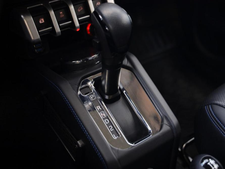 Suzuki Jimny IV Санкт-Петербург  - изображение 20