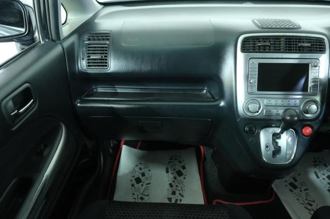 Honda Stream I Рестайлинг с пробегом 2006 года, цена 729 000 рублей, 265500 км, компактвэн, Автокод Объявления