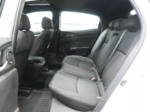 Honda Civic X с пробегом 2019 года, цена 2 299 900 рублей, 97482 км, хэтчбек, Автокод Объявления