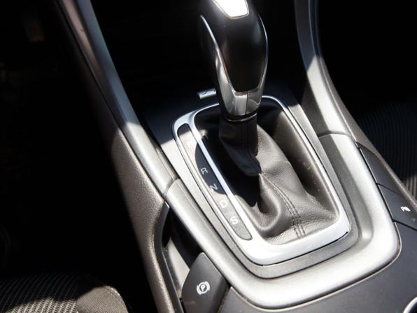 Ford Mondeo V с пробегом 2017 года, цена 1 370 000 рублей, 230562 км, седан, Автокод Объявления