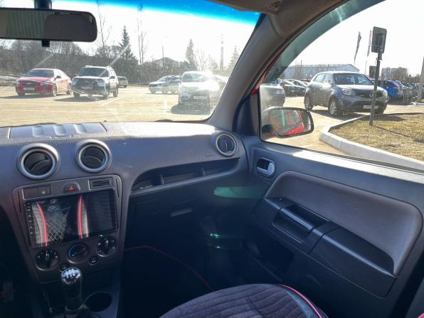 Ford Fusion I Рестайлинг с пробегом 2007 года, цена 219 000 рублей, 287959 км, хэтчбек, Автокод Объявления