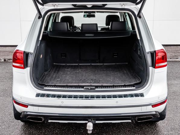 Volkswagen Touareg II Рестайлинг с пробегом 2015 года, цена 3 200 000 рублей, 131505 км, внедорожник, Автокод Объявления