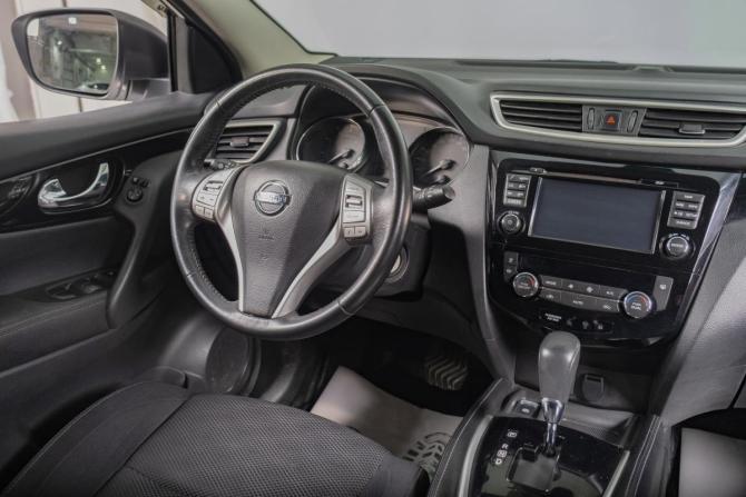 Nissan Qashqai II с пробегом 2018 года, цена 1 999 000 рублей, 125000 км, внедорожник, Автокод Объявления