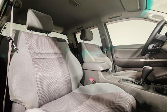 Toyota Hilux VII Рестайлинг с пробегом 2012 года, цена 1 800 000 рублей, 322852 км, offers.body_type.unknown, Автокод Объявления