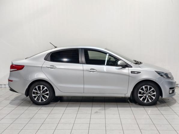 Kia Rio III Рестайлинг с пробегом 2015 года, цена 968 000 рублей, 170392 км, седан, Автокод Объявления