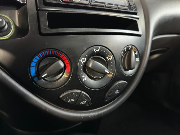 Ford Focus I Рестайлинг с пробегом 2003 года, цена 259 900 рублей, 214756 км, хэтчбек, Автокод Объявления