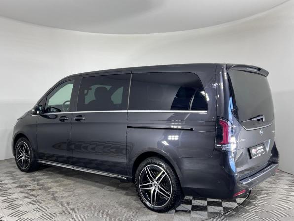 Mercedes-Benz V-Класс III (W447) Рестайлинг 2 с пробегом 2024 года, цена 10 899 000 рублей, 9692 км, минивэн, Автокод Объявления