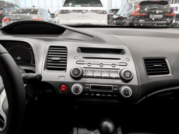 Honda Civic VIII Рестайлинг с пробегом 2009 года, цена 890 000 рублей, 210000 км, седан, Автокод Объявления
