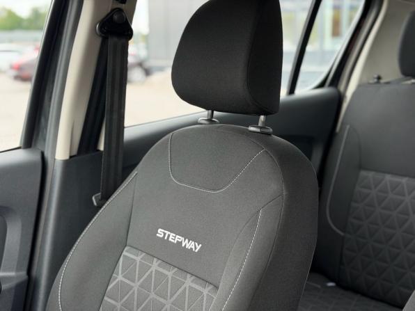 Renault Sandero II с пробегом 2017 года, цена 1 120 000 рублей, 69900 км, хэтчбек, Автокод Объявления