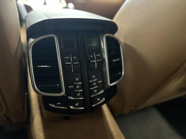 Porsche Cayenne II (958) с пробегом 2011 года, цена 2 450 000 рублей, 87463 км, внедорожник, Автокод Объявления