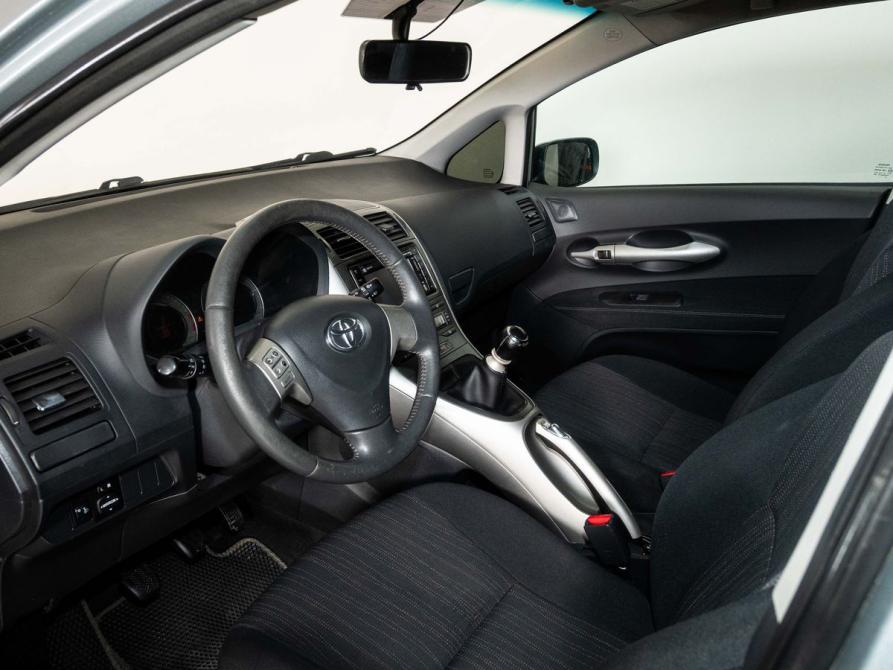 Toyota Auris I Казань  - изображение 5