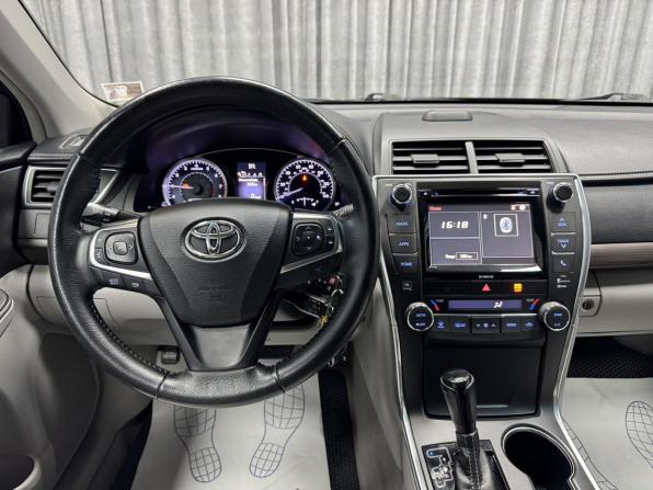 Toyota Camry VII (XV50) Рестайлинг с пробегом 2016 года, цена 2 400 000 рублей, 156763 км, седан, Автокод Объявления