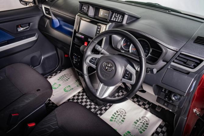 Toyota Tank I с пробегом 2019 года, цена 1 299 000 рублей, 98100 км, микровэн, Автокод Объявления