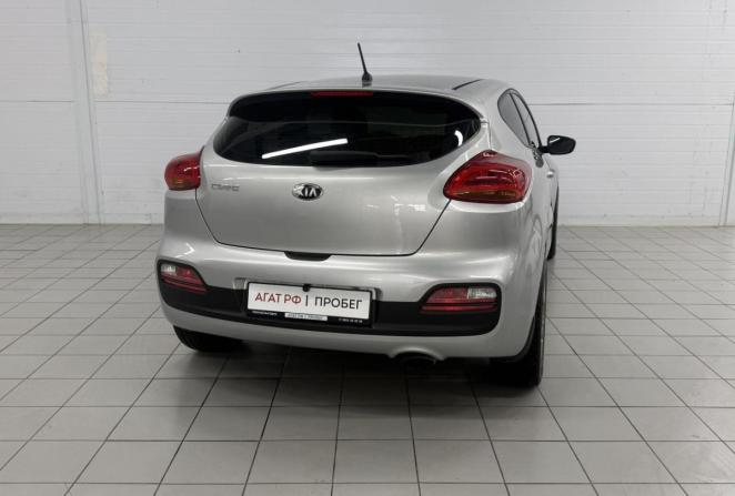 Kia Ceed II с пробегом 2014 года, цена 1 040 000 рублей, 187737 км, хэтчбек, Автокод Объявления