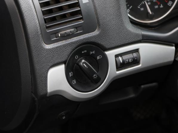 Skoda Octavia II (A5) Рестайлинг с пробегом 2011 года, цена 698 000 рублей, 246693 км, лифтбек, Автокод Объявления