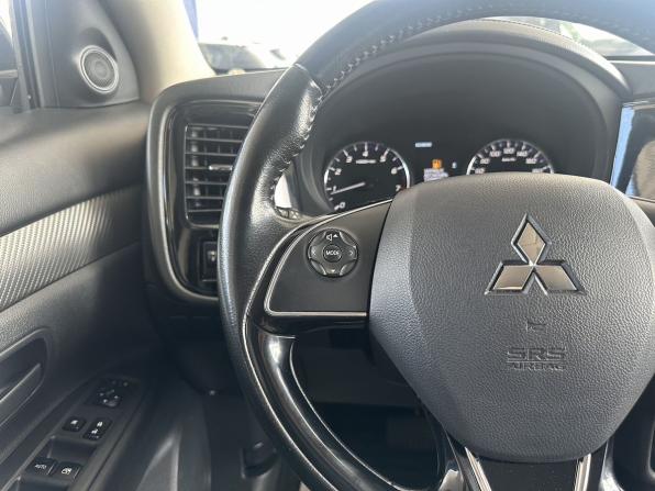 Mitsubishi Outlander III Рестайлинг 2 с пробегом 2017 года, цена 1 690 000 рублей, 156200 км, внедорожник, Автокод Объявления