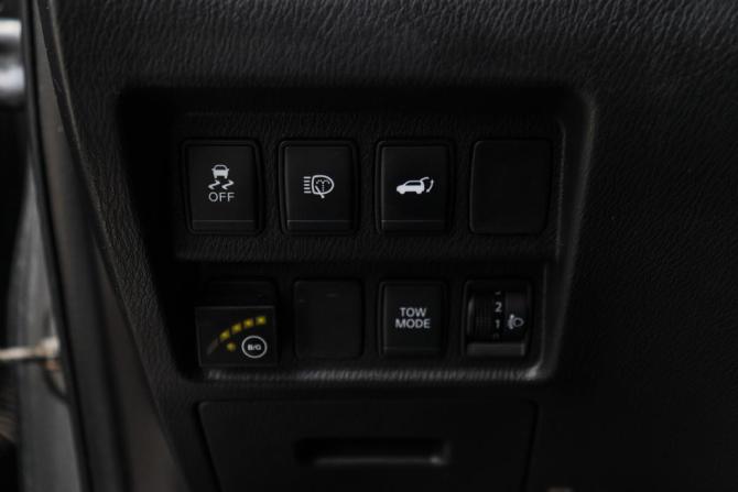 Nissan Pathfinder IV с пробегом 2016 года, цена 1 550 000 рублей, 166419 км, внедорожник, Автокод Объявления