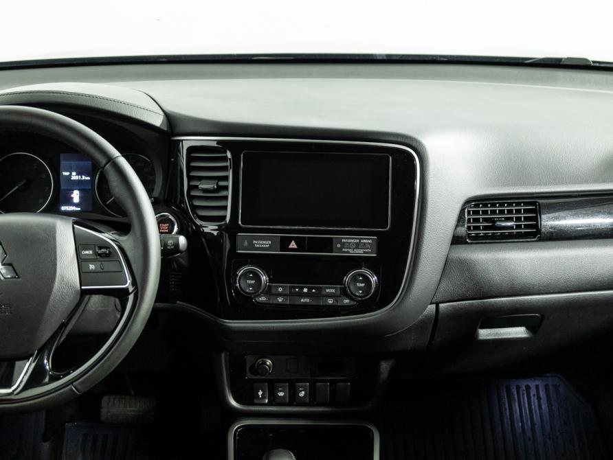Mitsubishi Outlander III Рестайлинг 3 Санкт-Петербург  - изображение 14