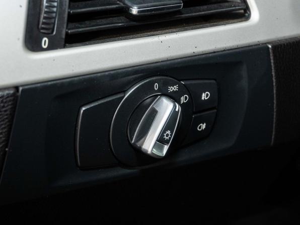 BMW 3 серии V (E90/E91/E92/E93) Рестайлинг с пробегом 2011 года, цена 1 055 000 рублей, 210000 км, седан, Автокод Объявления