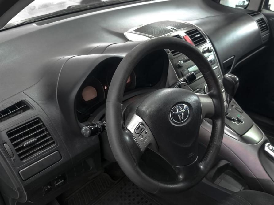 Toyota Auris I Ростов-на-Дону  - изображение 10