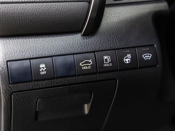 Toyota Camry VIII (XV70) Рестайлинг с пробегом 2021 года, цена 2 998 000 рублей, 72821 км, седан, Автокод Объявления