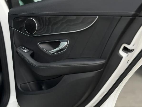 Mercedes-Benz C-Класс IV (W205) с пробегом 2015 года, цена 2 380 000 рублей, 122409 км, седан, Автокод Объявления