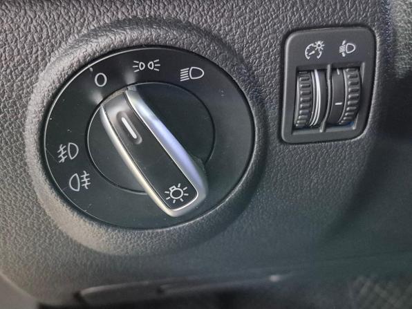Volkswagen Tiguan I Рестайлинг с пробегом 2011 года, цена 960 000 рублей, 293000 км, внедорожник, Автокод Объявления