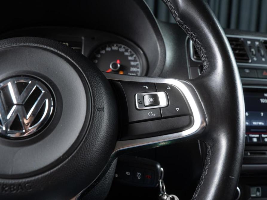 Volkswagen Polo V Рестайлинг Волгоград  - изображение 17