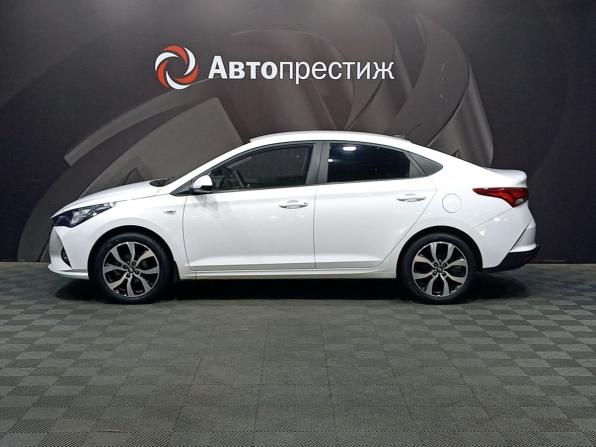 Hyundai Solaris II Рестайлинг с пробегом 2021 года, цена 1 470 000 рублей, 76675 км, седан, Автокод Объявления
