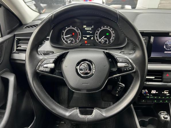 Skoda Rapid II с пробегом 2022 года, цена 1 430 000 рублей, 124439 км, лифтбек, Автокод Объявления