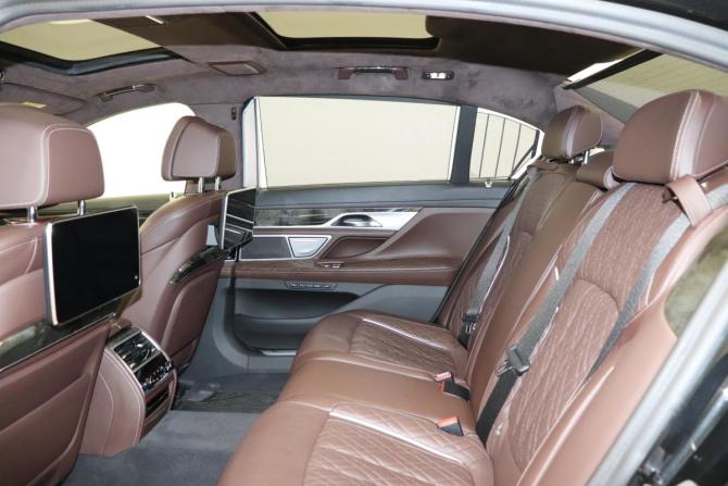 BMW 7 серии VI (G11/G12) Рестайлинг с пробегом 2021 года, цена 6 990 000 рублей, 79715 км, седан, Автокод Объявления
