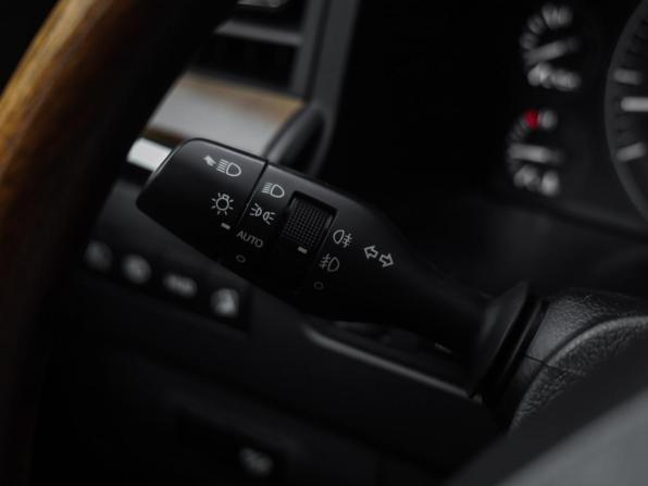 Lexus LX III Рестайлинг 2 с пробегом 2016 года, цена 6 499 000 рублей, 239708 км, внедорожник, Автокод Объявления