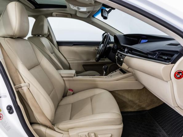Lexus ES VI с пробегом 2013 года, цена 1 499 000 рублей, 210865 км, седан, Автокод Объявления