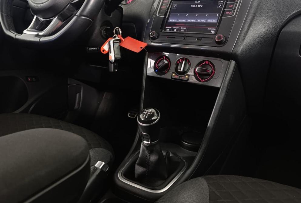 Volkswagen Polo V Рестайлинг Волгоград  - изображение 13