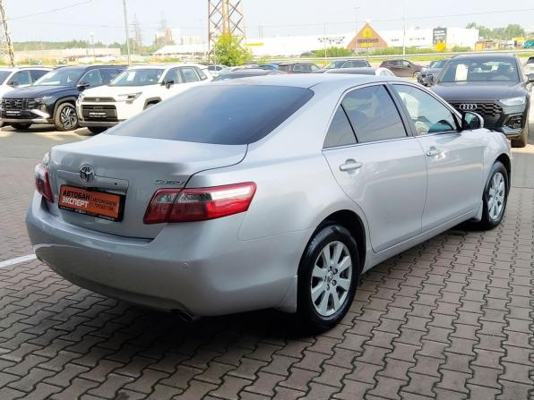 Toyota Camry VI (XV40) Рестайлинг с пробегом 2010 года, цена 1 100 000 рублей, 306343 км, седан, Автокод Объявления