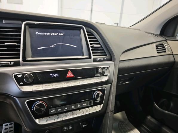 Hyundai Sonata VII (LF) Рестайлинг с пробегом 2018 года, цена 1 850 000 рублей, 144500 км, седан, Автокод Объявления