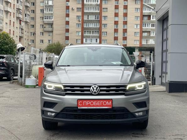Volkswagen Tiguan II с пробегом 2019 года, цена 2 399 000 рублей, 85000 км, внедорожник, Автокод Объявления