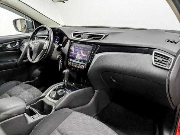 Nissan Qashqai II с пробегом 2017 года, цена 1 630 000 рублей, 99452 км, внедорожник, Автокод Объявления
