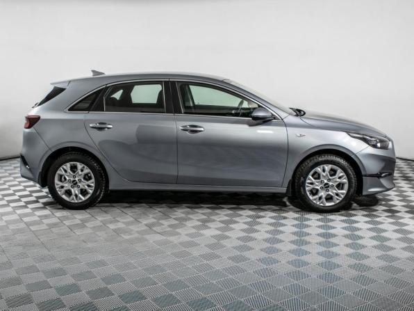 Kia Ceed III Рестайлинг с пробегом 2022 года, цена 2 150 000 рублей, 36132 км, хэтчбек, Автокод Объявления