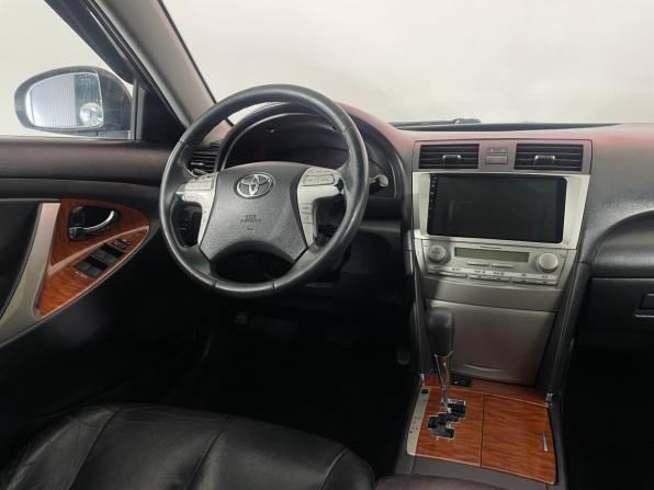 Toyota Camry VI (XV40) Рестайлинг с пробегом 2010 года, цена 1 063 000 рублей, 456107 км, седан, Автокод Объявления