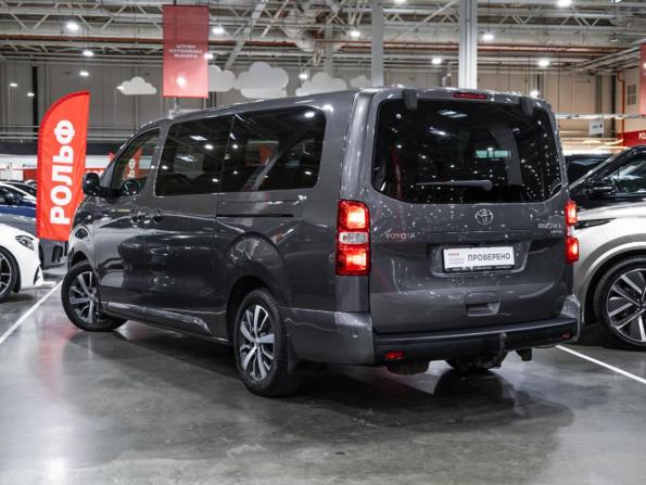 Toyota ProAce II с пробегом 2018 года, цена 3 350 000 рублей, 93000 км, минивэн, Автокод Объявления