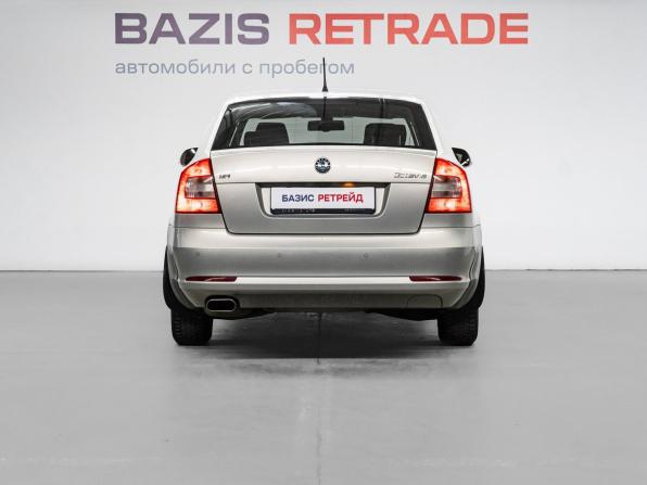 Skoda Octavia II (A5) Рестайлинг с пробегом 2013 года, цена 689 000 рублей, 265534 км, лифтбек, Автокод Объявления