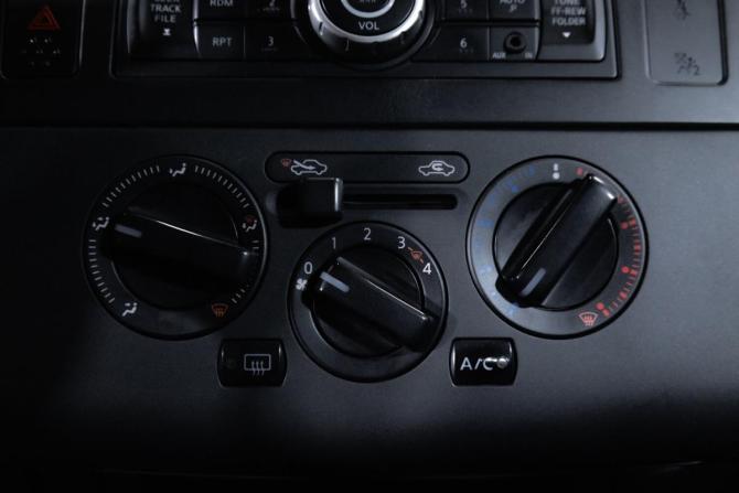 Nissan Tiida I Рестайлинг с пробегом 2010 года, цена 735 000 рублей, 193874 км, седан, Автокод Объявления