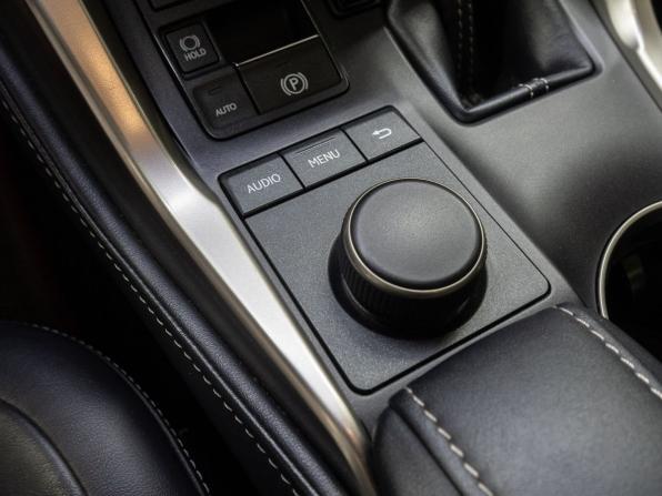 Lexus NX I с пробегом 2015 года, цена 2 899 000 рублей, 78000 км, внедорожник, Автокод Объявления